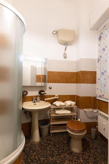 Casa Lupo Apartment เจนัว ภายนอก รูปภาพ